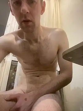 LynnAhNight online show from February 18, 3:48 am