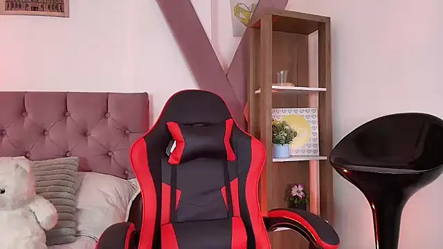 PepperTwink online show from February 14, 4:24 pm