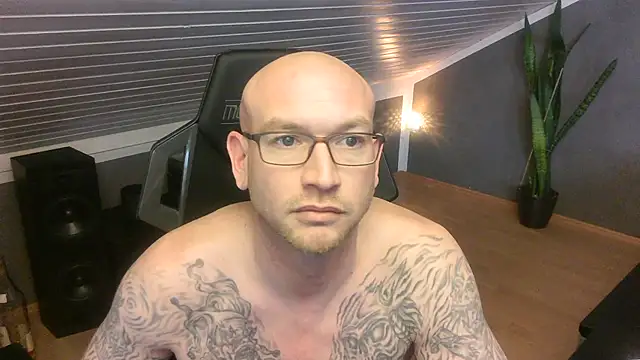 Fit Firefigther online show from February 4, 9:17 am