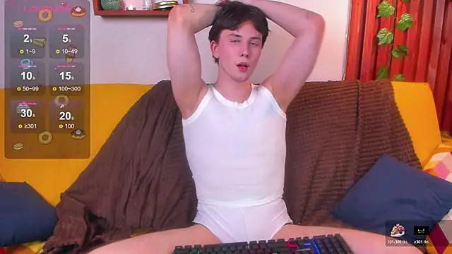 AdrianoAubert online show from October 31, 11:24 am