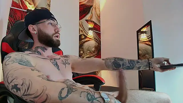 Luke davis01 online show from November 19, 2:50 pm