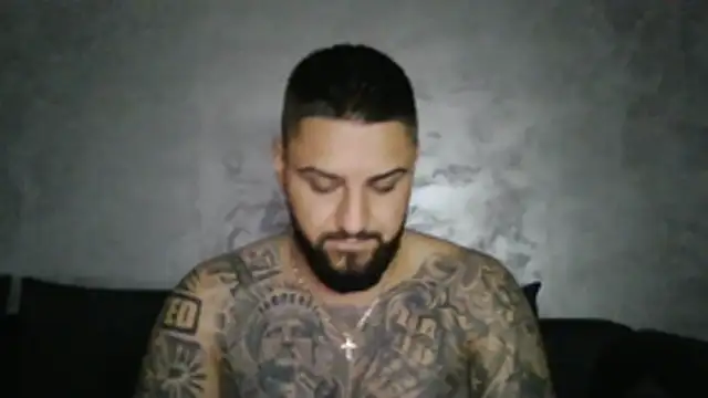 Bakws online show from October 29, 3:37 pm