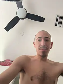 willyro98 online show from April 26, 5:32 pm