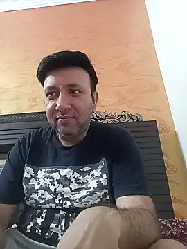 innocentboy1987 online show from April 20, 6:16 am