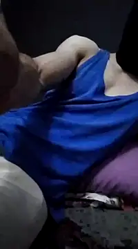 Snapshot of Adem_usr chatting on February 20, 8:36 pm Adem usr online show from February 20, 8:36 pm