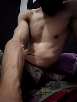 Snapshot of Adem_usr chatting on February 19, 8:52 pm Adem usr online show from February 19, 8:52 pm