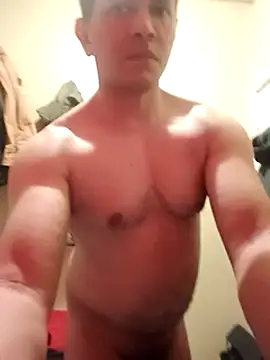 Snapshot of machoactivo1 chatting on February 21, 8:06 am machoactivo1 online show from February 21, 8:06 am