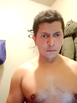 Snapshot of machoactivo1 chatting on February 8, 3:42 pm machoactivo1 online show from February 8, 3:42 pm