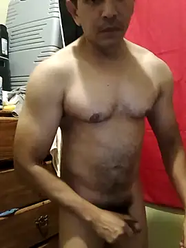 Snapshot of machoactivo1 chatting on October 9, 9:36 am machoactivo1 online show from October 9, 9:36 am