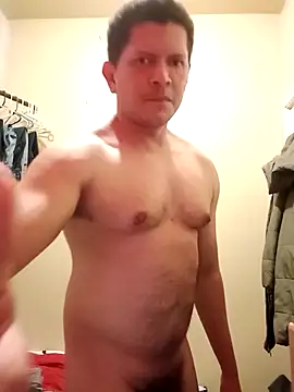 Snapshot of machoactivo1 chatting on March 2, 11:41 am machoactivo1 online show from March 2, 11:41 am