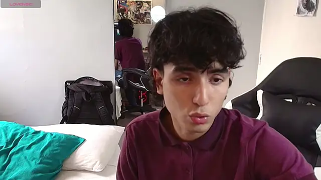 Snapshot of salvatore_montt chatting on March 12, 9:56 pm salvatore montt online show from March 12, 9:56 pm