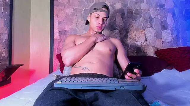 RyanGreys online show from February 20, 11:53 am