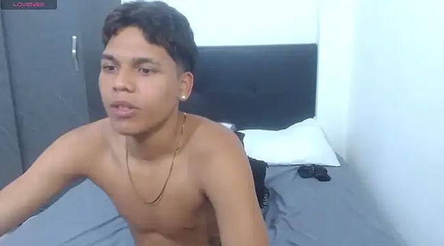 David Gil19 online show from February 27, 3:58 am