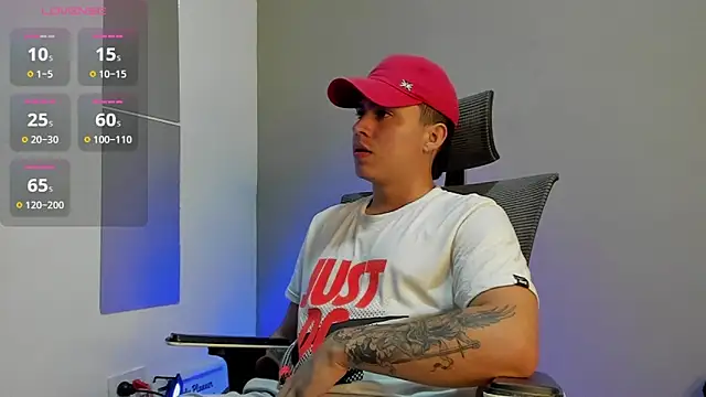 mattiwsmorris  online show from November 25, 12:45 am