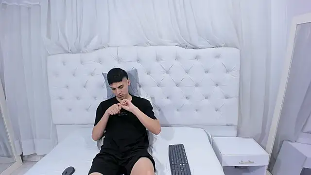 frank jhonsson online show from January 31, 7:11 pm