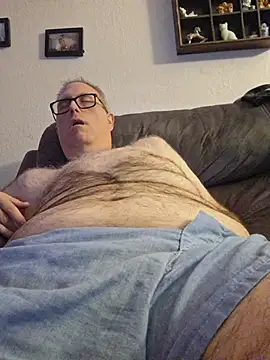 Smallone327 online show from March 31, 6:15 am