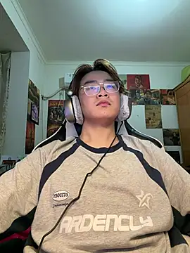 Anson0722 online show from April 7, 1:33 pm