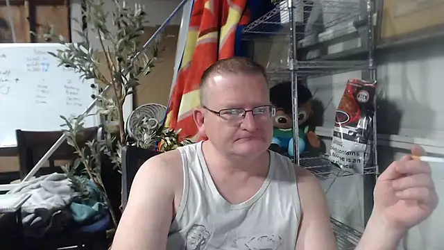 Randomoldguy615 online show from March 11, 11:48 pm