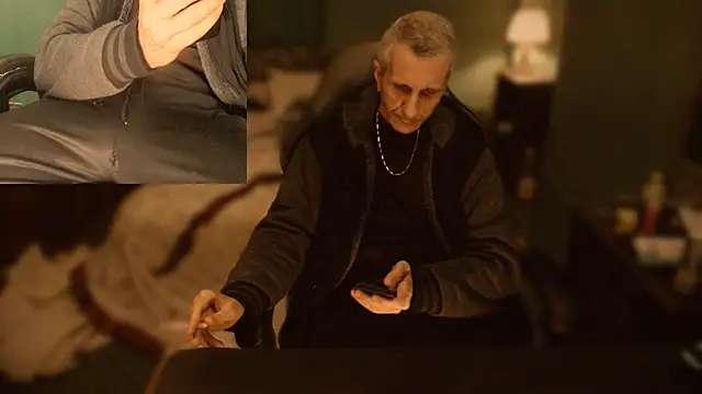 maxdaddy690 online show from December 23, 9:18 pm