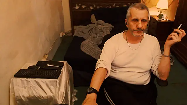 maxdaddy690 online show from October 6, 9:19 pm