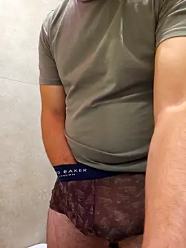 Mpinios online show from October 13, 9:10 pm