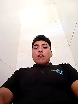 Snapshot of crisssalazar chatting on October 23, 9:40 pm crisssalazar online show from October 23, 9:40 pm