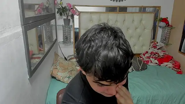 heiker  online show from November 15, 3:52 am