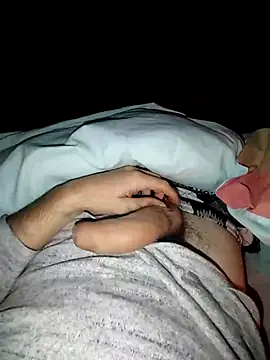 Cazzettostorto99 online show from November 17, 10:24 pm