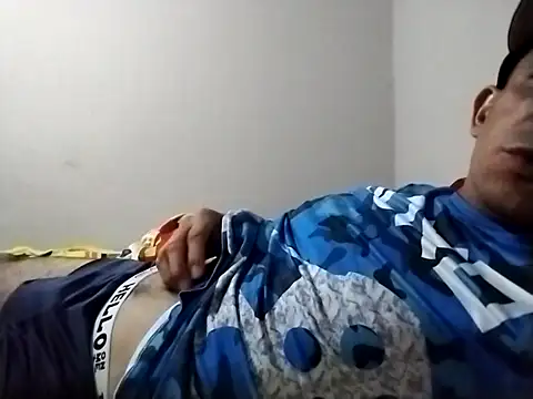 karlossan24 online show from March 2, 4:01 am