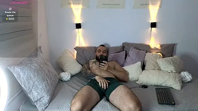 Isaac Carter online show from March 14, 10:18 am