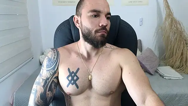 Isaac Carter online show from December 3, 11:49 am