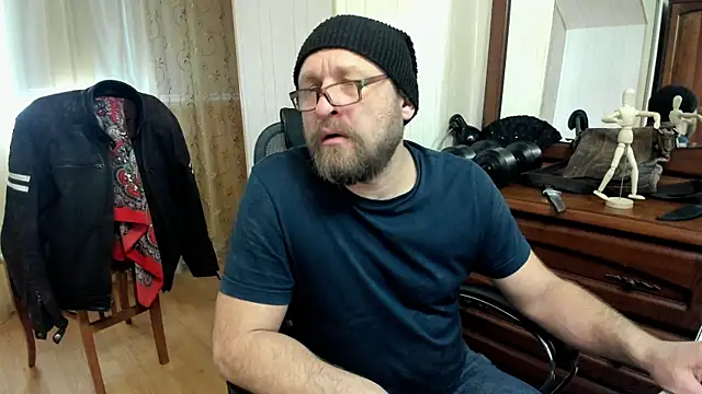 Grandor M online show from March 14, 1:35 pm