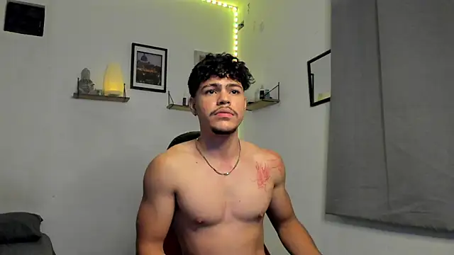 Snapshot of ares_parker2 chatting on March 20, 3:02 am ares parker2 online show from March 20, 3:02 am