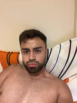 Snapshot of hornyboys15 chatting on March 11, 3:59 am hornyboys15 online show from March 11, 3:59 am