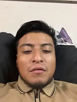 YAHIRALEJANDRIIIIII online show from October 8, 8:18 am