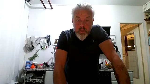 Berg Boy online show from April 24, 3:53 am