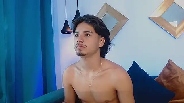 MathewAdams online show from November 4, 6:31 pm