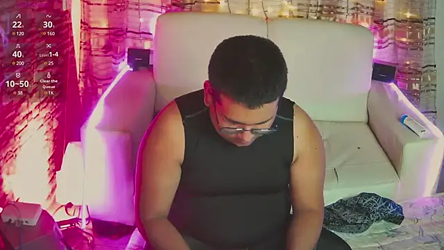 ChubbyAlberto online show from March 12, 2:20 am