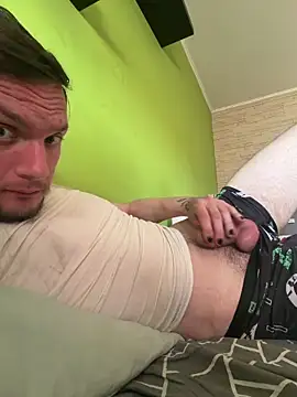 YoungTopGuy online show from April 27, 4:47 pm