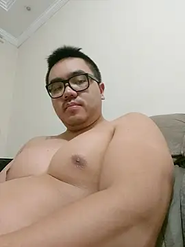 awesometeacher33 online show from April 16, 4:29 pm