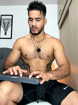 Maximiliano ford online show from November 28, 10:50 am