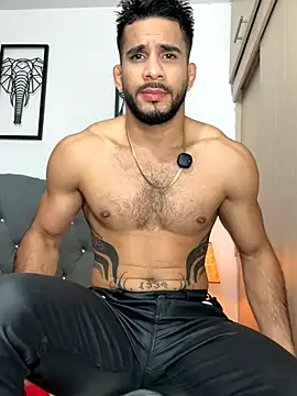 Maximiliano ford online show from November 26, 10:40 am