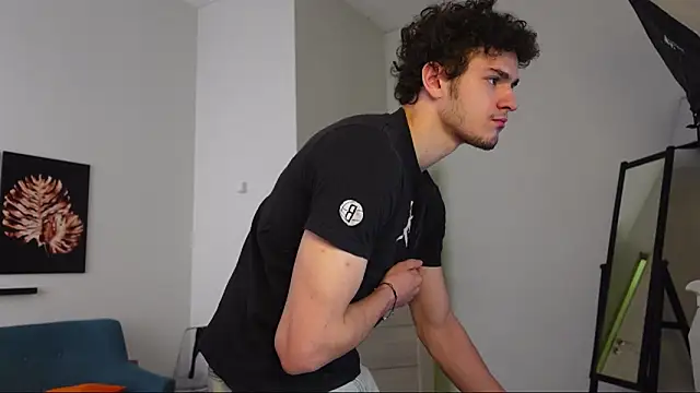 Brad Holloway online show from April 22, 5:46 am