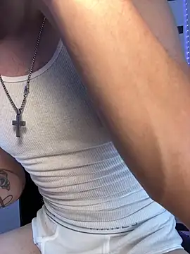 bwcizThrobbing online show from March 23, 10:27 pm