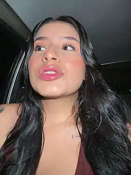 andrea gomes  online show from January 18, 5:31 am