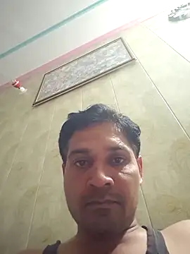 johnny8731 online show from April 6, 5:14 pm