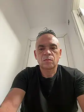 mateocali25 online show from July 28, 2:13 pm