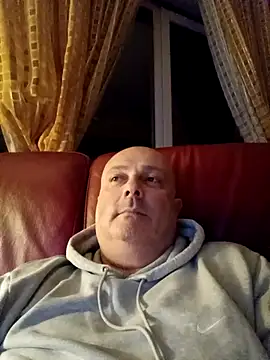 Alexis Bull online show from March 17, 12:25 am