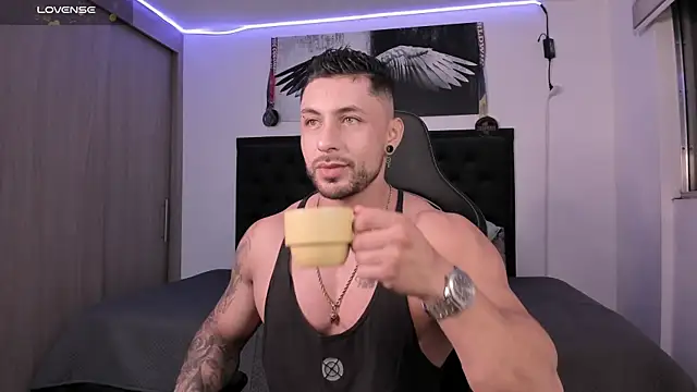 santi aesthetic online show from October 26, 3:41 am