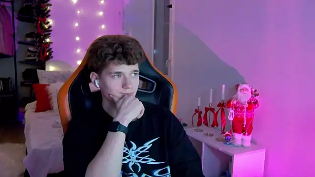 DanyDavis online show from December 2, 10:13 pm